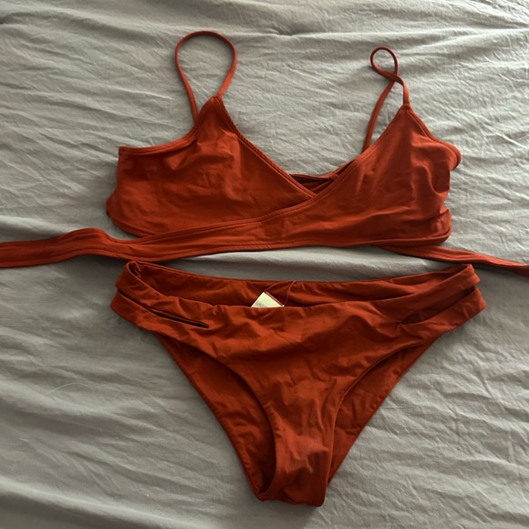 L*Space Rust Bikini Set - Picture 1 of 2